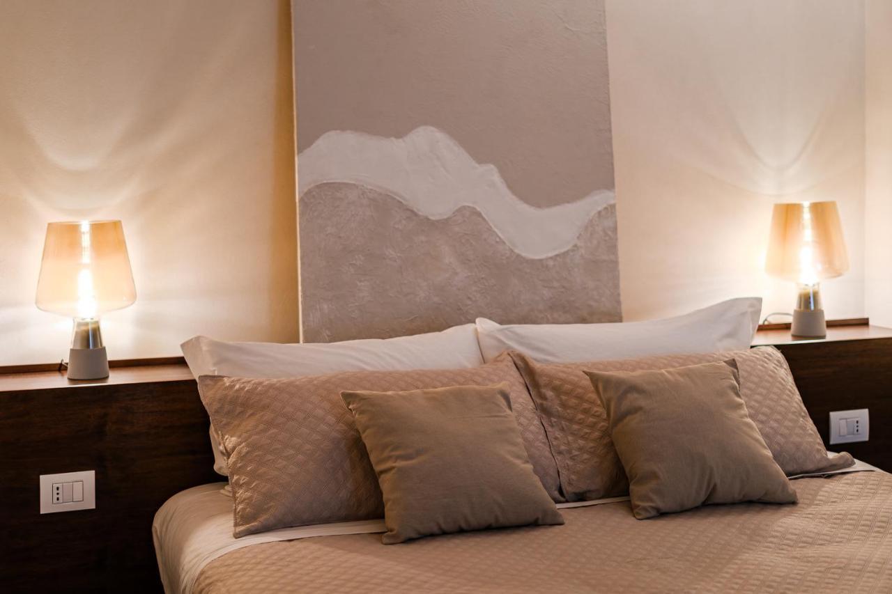 Helloapulia Charming Palazzo Clemente - Self-Catering Suites With Aircondition Monopoli Exterior foto
