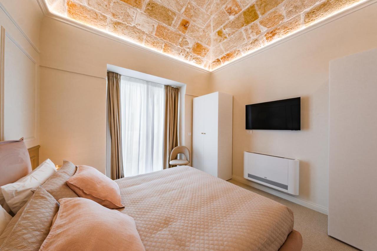 Helloapulia Charming Palazzo Clemente - Self-Catering Suites With Aircondition Monopoli Exterior foto