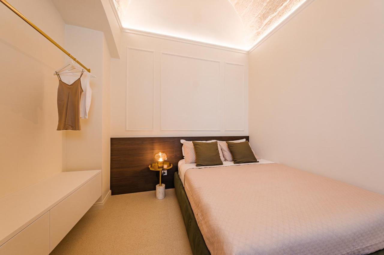 Helloapulia Charming Palazzo Clemente - Self-Catering Suites With Aircondition Monopoli Exterior foto
