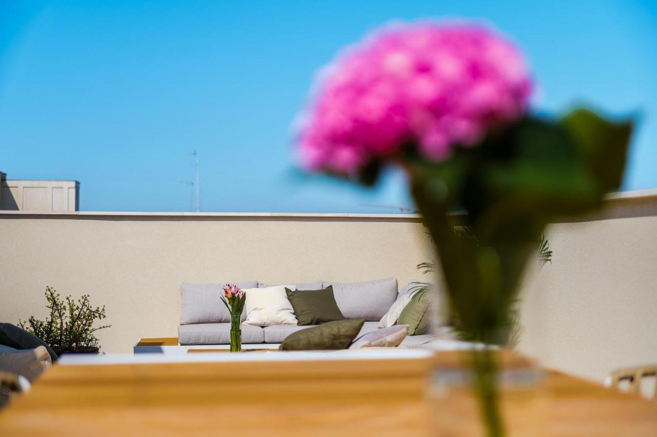 Helloapulia Charming Palazzo Clemente - Self-Catering Suites With Aircondition Monopoli Exterior foto