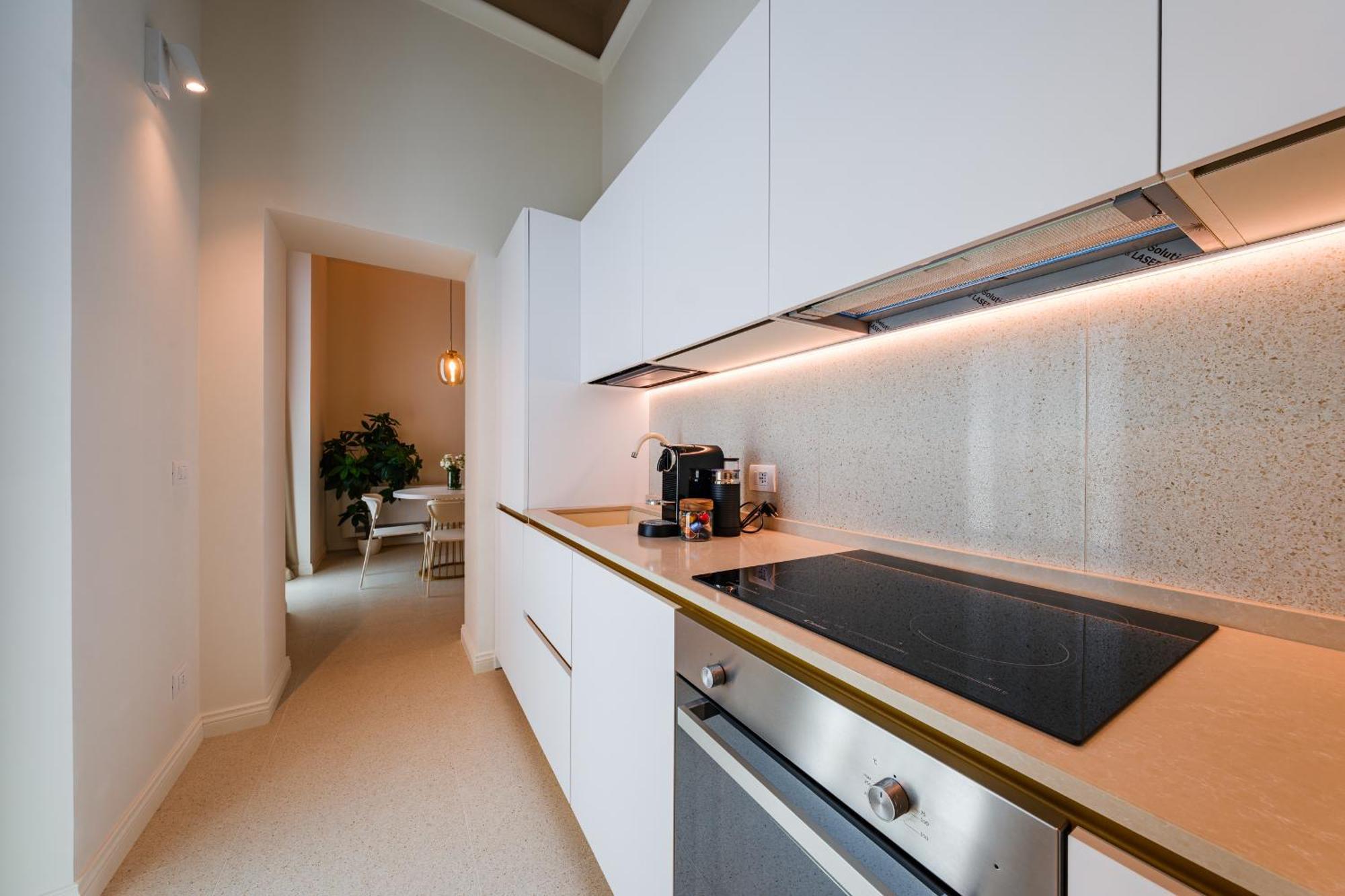 Helloapulia Charming Palazzo Clemente - Self-Catering Suites With Aircondition Monopoli Exterior foto
